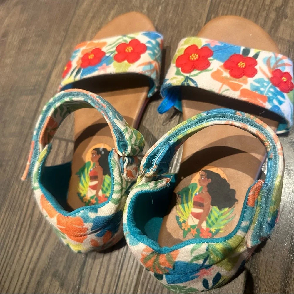 Disney Girls Moana‎ Strappy Floral Sandals Size 2/3